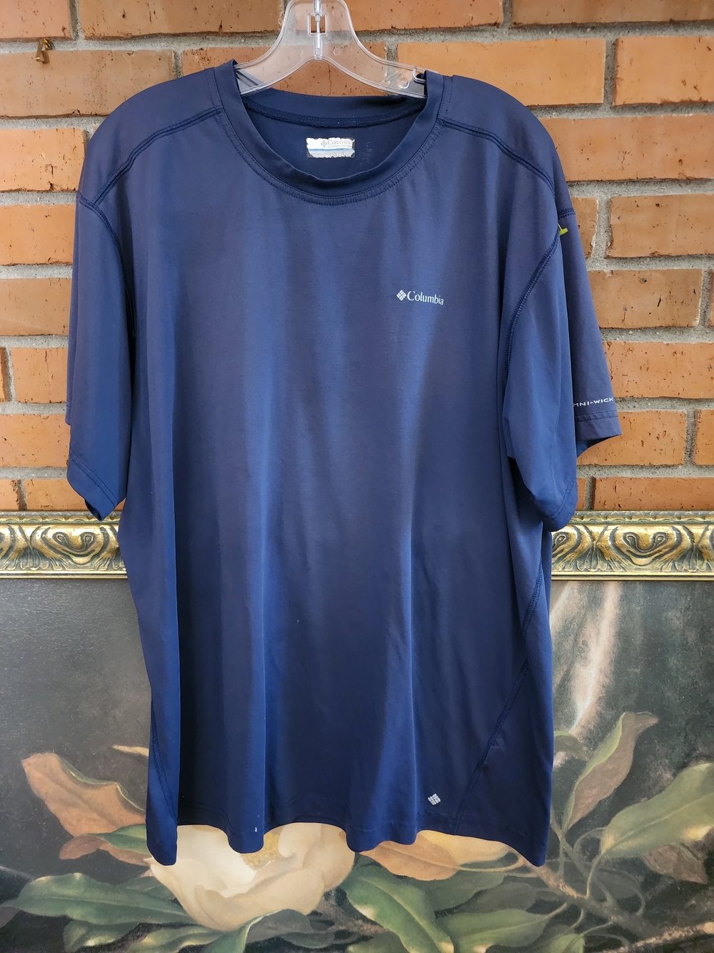 Columbia Men’s Short-Sleeve Performance Tee — Navy Blue